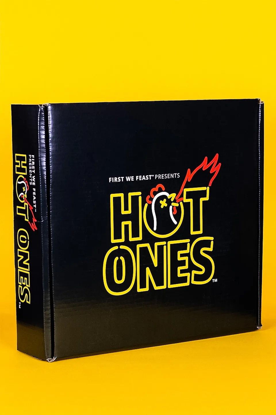 heatonist-hot-ones-year-coffret-abonnement-10-sauces-piquantes-ann-e image 1