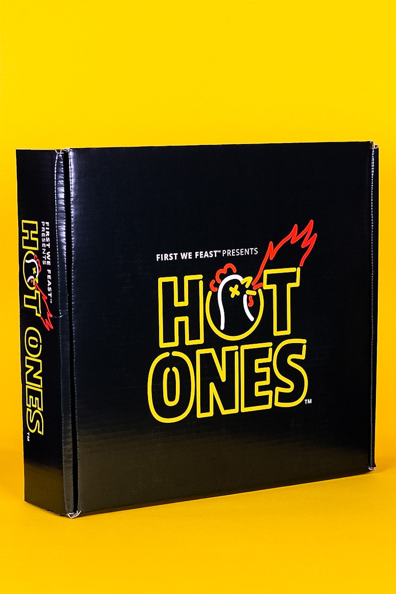 heatonist-hot-ones-year-coffret-abonnement-10-sauces-piquantes-ann-e image 1