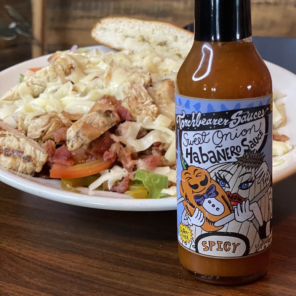 torchbearer-sweet-onion-habanero-sauce-piquante-148-ml-oignon image 2
