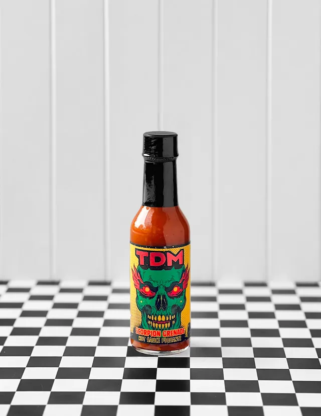 piko-peppers-t-d-m-sauce-piquante-t-te-de-mort-extr-me image 1
