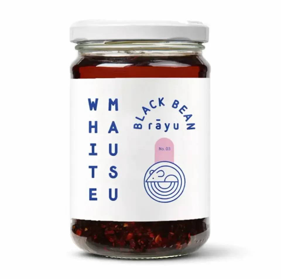 white-mausu-black-bean-r-yu-huile-piment-e-haricot-noir-240g image 1
