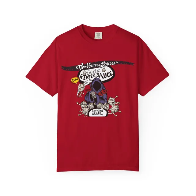 torchbearer-garlic-reaper-t-shirt-graphique-rouge-coton image 1