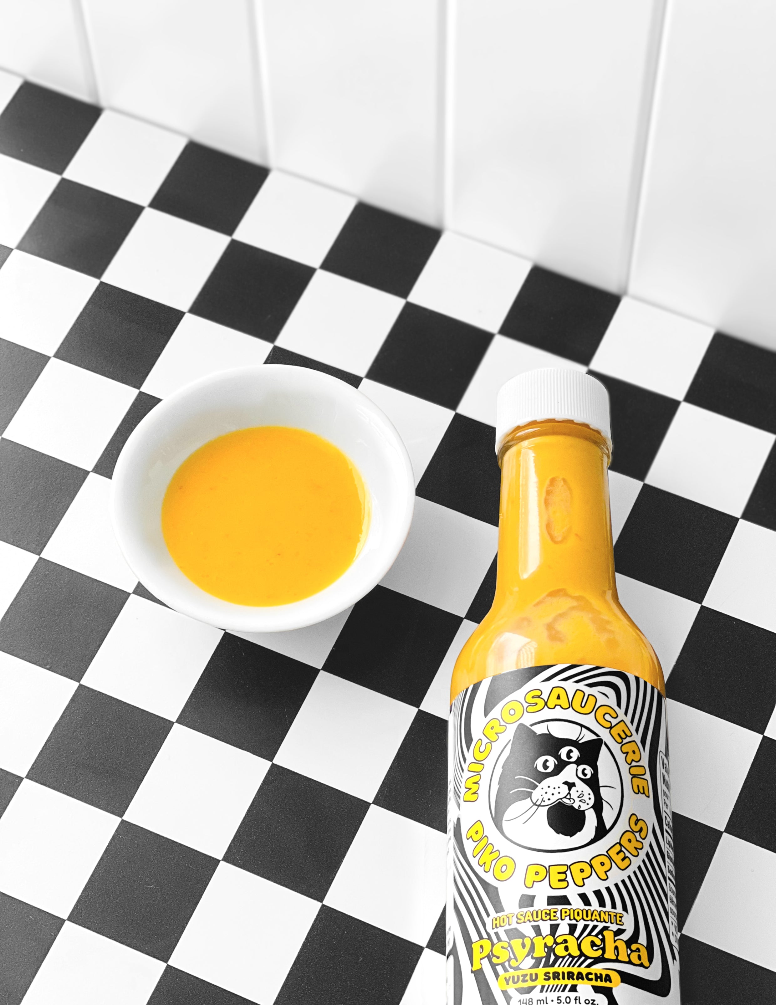 piko-peppers-psyracha-yuzu-aji-limon-sauce-sriracha-agrumes-4-10 image 2