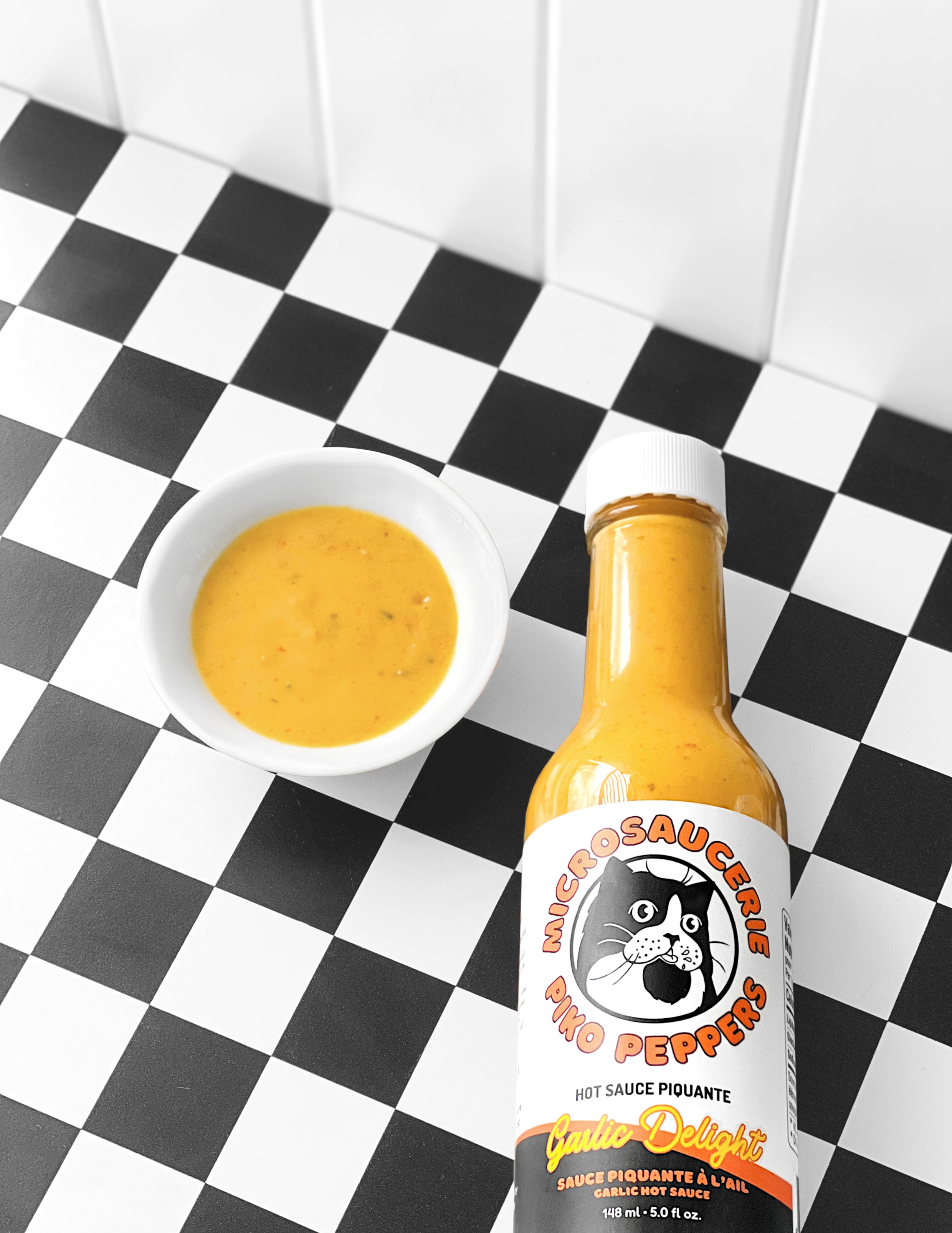 piko-peppers-garlic-delight-sauce-ail-cr-meuse-hot-ones-29 image 2